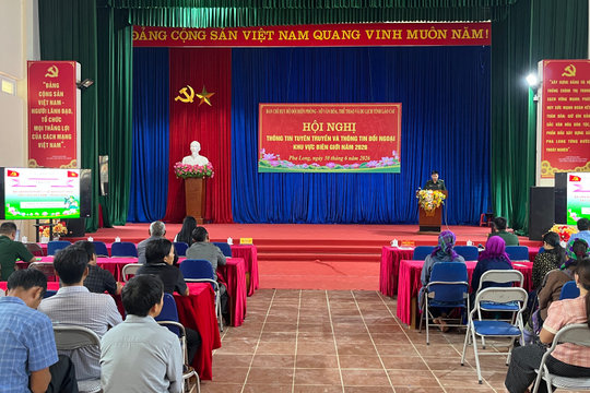 Nâng cao kiến thức chuyển đổi số cho người dân biên giới Pha Long