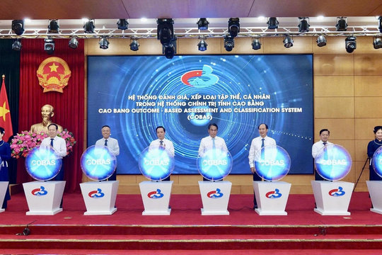 Cao Bằng: Hệ thống mới khiến hơn 3.000 cán bộ thay đổi cách làm việc