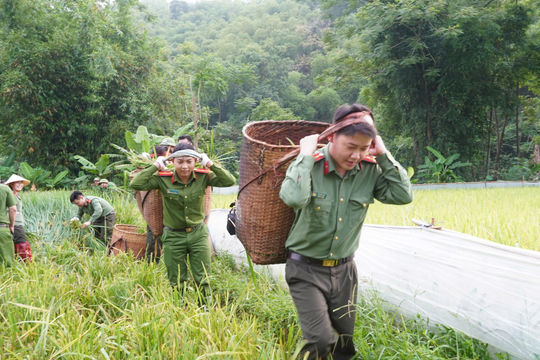 Nơi những cán bộ Công an bám bản, bám dân, giữ yên biên giới