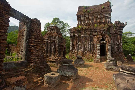 Phát triển Di tích văn hóa Óc Eo - Ba Thê theo hướng "di sản sống”