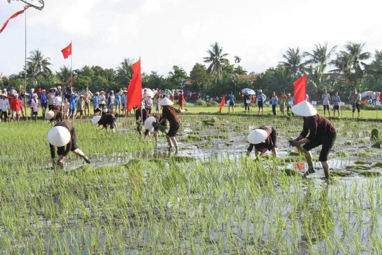 Di sản Lễ hội Xuống đồng vào mùa hội