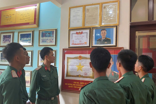 Liệt sĩ giữa thời bình: Đại đội trưởng 27 tuổi nằm lại giữa tâm bão