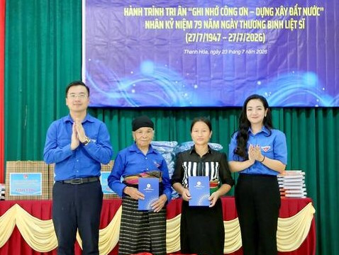 Tuổi trẻ ngành điện tri ân người có công ở Thanh Hóa