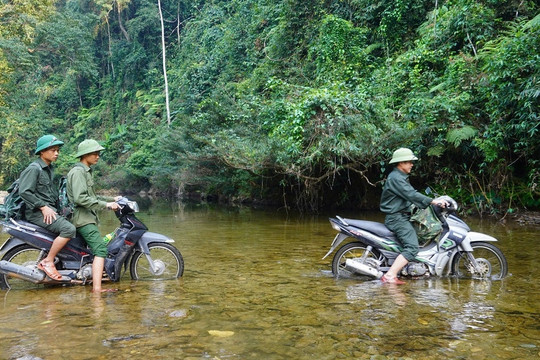 Thiếu kinh phí, 58 lao động người dân tộc thiểu số phải tạm dừng bảo vệ rừng