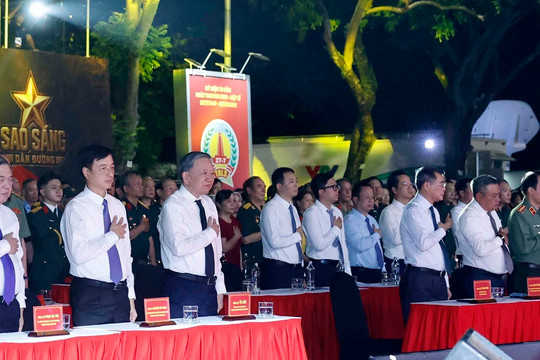 Lãnh đạo Đảng, Nhà nước dự Cầu truyền hình "Sao sáng dẫn đường"