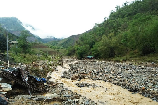 Vùng núi chủ động ứng phó với mưa lớn, lũ quét, sạt lở đất