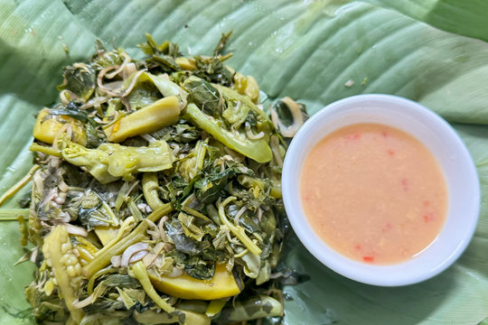 Rau đồ: Món ăn dung dị từ chiếc hông gỗ