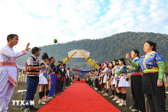 Bộ Nội vụ đề xuất bổ sung 1 ngày nghỉ lễ hưởng nguyên lương từ năm 2026