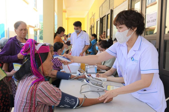 15 tỉnh, thành vùng đồng bào DTTS và miền núi hướng tới mục tiêu bao phủ BHYT