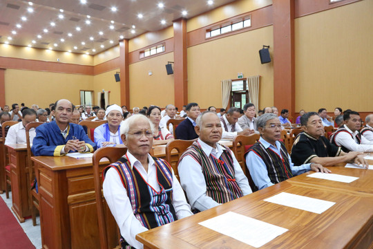 Phát huy vai trò của Người có uy tín trong bảo vệ an ninh biên giới