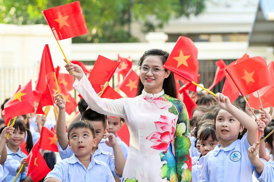 Cải cách giáo dục không chỉ là sáp nhập trường học