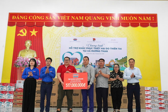 Hỗ trợ hơn 500 triệu đồng cho đồng bào vùng lũ Lai Châu