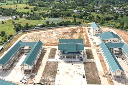Hoàn thành trường nội trú liên cấp đầu tiên ở biên giới Đắk Lắk