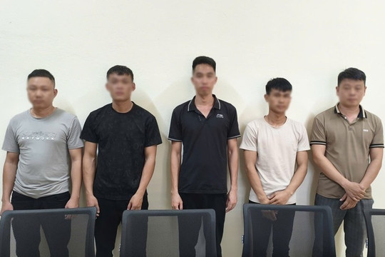Khởi tố 6 người tàng trữ súng nén hơi, hàng nghìn viên đạn chì