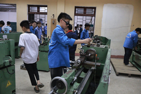 Đào tạo nghề sát nhu cầu, giúp đồng bào có việc ngay tại quê hương