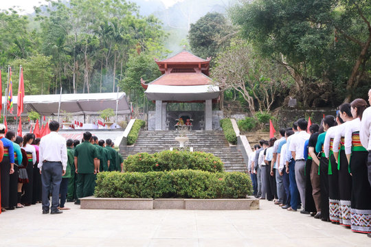 Thanh Hóa lên phương án tìm kiếm hài cốt liệt sĩ tại hang Co Phương