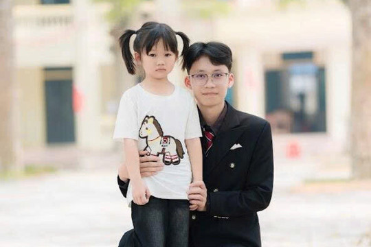 Thủ khoa trường làng "gánh" vai mẹ, vai anh đã có cơ hội bước tiếp vào đại học