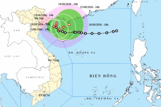 Bão số 4 mạnh lên, các địa phương ven biển khẩn trương ứng phó