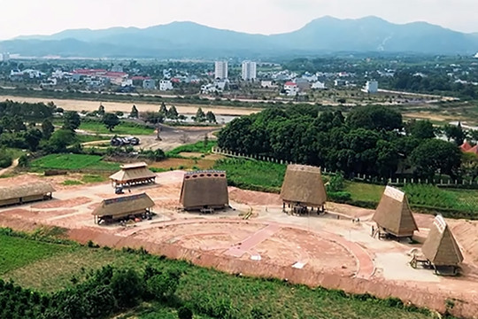 [Short video] Độc đáo kiến trúc nhà rông của đồng bào DTTS ở Quảng Ngãi