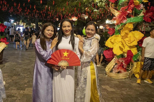776.000 lượt khách đổ về Ninh Bình dịp 2/9, doanh thu du lịch vượt 1.000 tỷ đồng