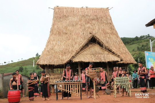 Phát triển du lịch Việt Nam trở thành ngành kinh tế mũi nhọn trong kỷ nguyên mới
