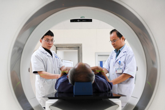 Chính phủ quy định mức phụ cấp ưu đãi nghề mới cho nhân viên y tế