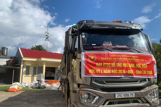 Đưa gần 60.000 tấn gạo đến học sinh vùng khó: Cần thống nhất từ chính sách đến thực tế