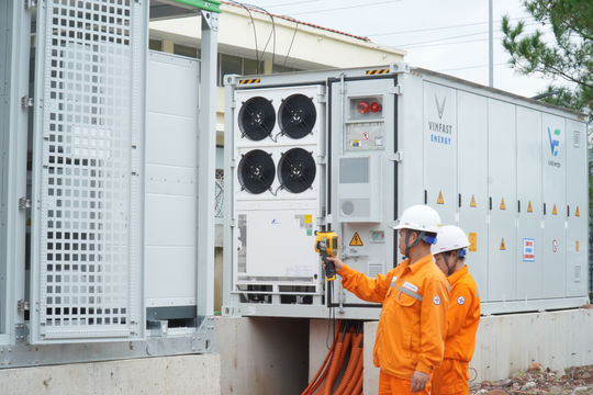 EVNNPC tăng tốc đầu tư lưới điện, bảo đảm cấp điện 17 tỉnh, thành miền Bắc