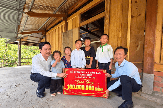 5 anh em không nơi nương tựa ở Thanh Hóa được tiếp sức đến trường
