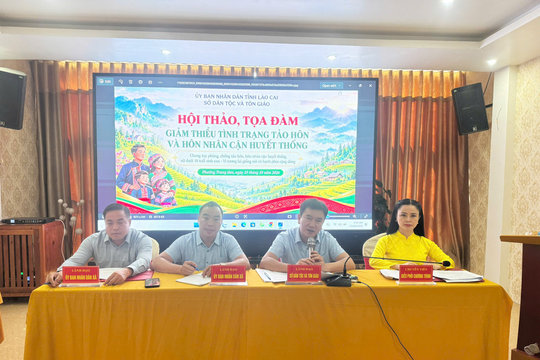 Già làng, trưởng bản vào cuộc ngăn tảo hôn ở vùng cao Lào Cai