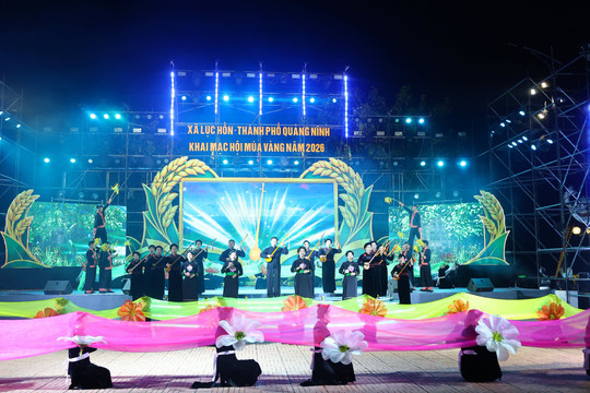 Lục Hồn mùa lúa chín: Nghe hát Soóng Cọ, thưởng thức bánh dày Sán Chỉ