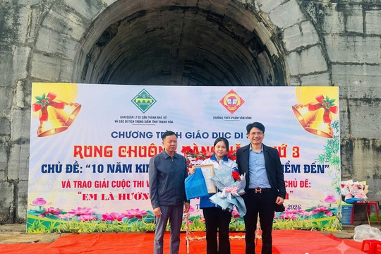 Học sinh Thanh Hóa làm video, hóa thân thành hướng dẫn viên kể chuyện di sản