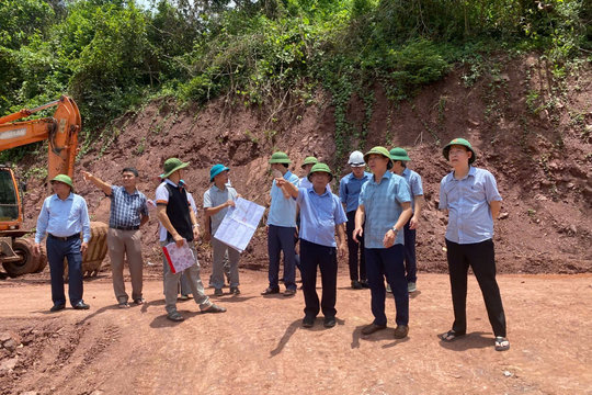 Nghệ An phê bình chủ đầu tư, nhà thầu vì 4 khu tái định cư chậm tiến độ
