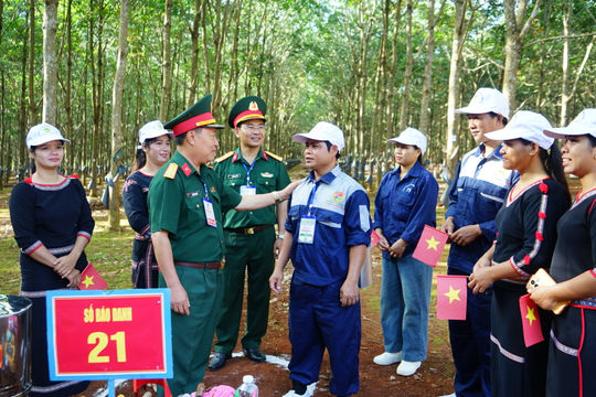 Tìm thấy “Bàn tay vàng” nơi biên giới Gia Lai