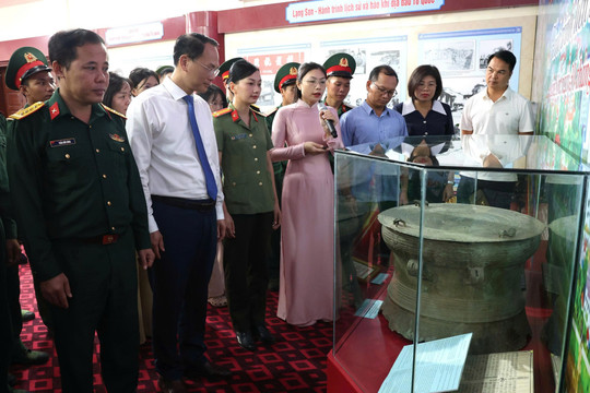Lạng Sơn giới thiệu hơn 300 tư liệu, hiện vật về hành trình 195 năm phát triển