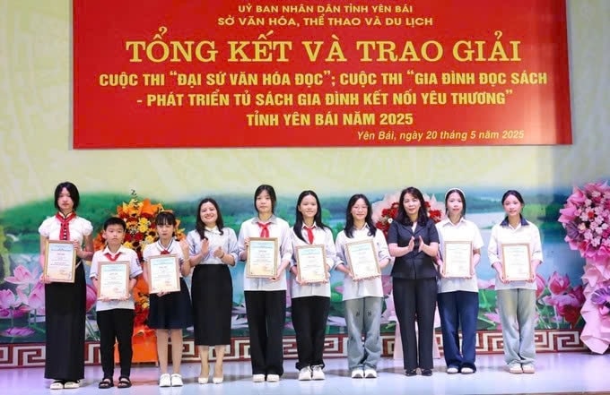 Yên Bái: Khơi dậy tình yêu sách và văn hóa đọc trong các gia đình DTTS và miền núi