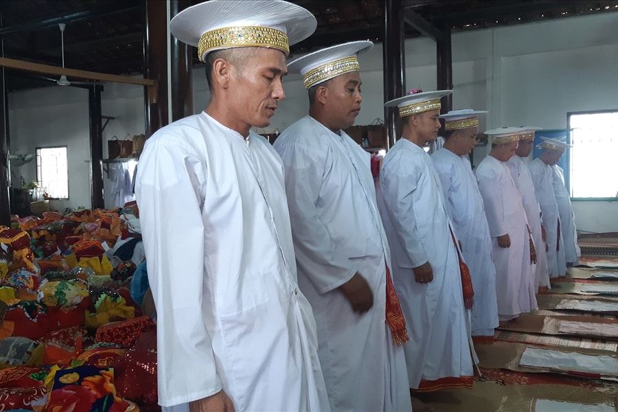 Những sắc màu lễ hội người Chăm