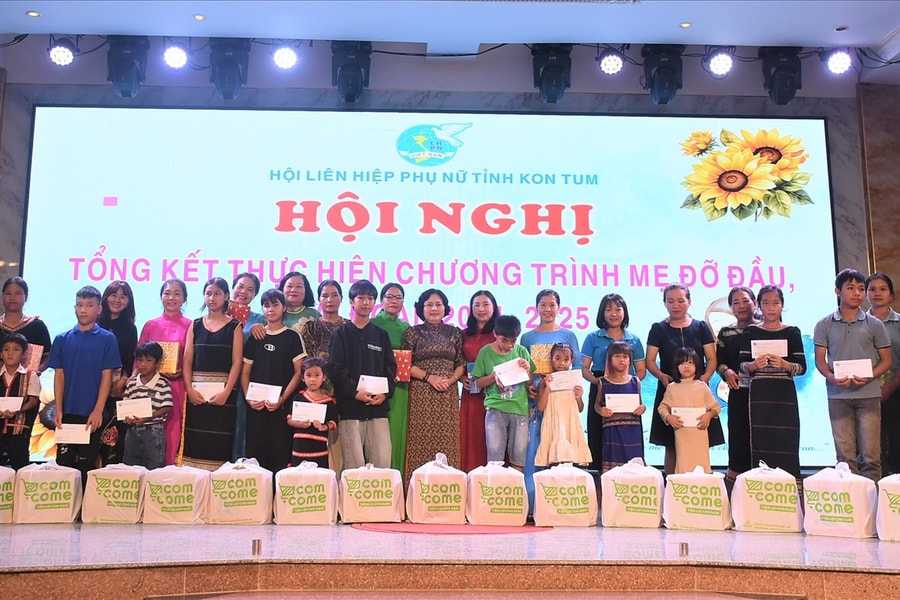 Kon Tum: 156 trẻ mồ côi được các tập thể, cá nhân nhận hỗ trợ, giúp đỡ theo chương trình “Mẹ đỡ đầu”