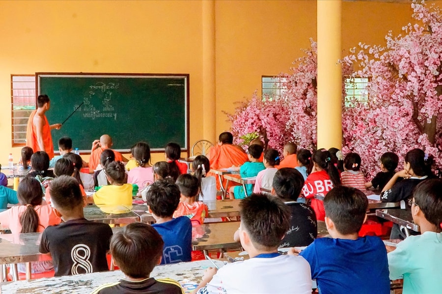 Về chùa học chữ Khmer, một mùa hè ý nghĩa ở Sóc Trăng