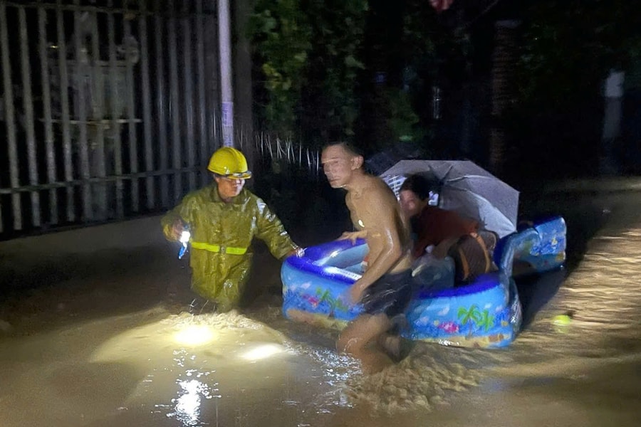 Người dân miền núi Nghệ An cần gì trong cơn đại hồng thủy