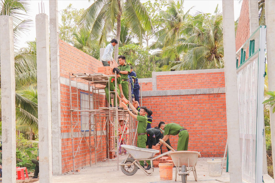 Hiện thực ước mơ "an cư" cho đồng bào ở Vĩnh Long