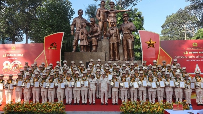 Công an TP. Hồ Chí Minh vinh danh 80 gương điển hình tiên tiến