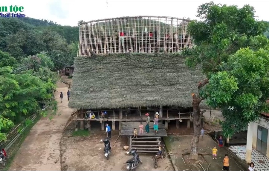Đồng bào Xơ Đăng làng Kon Teo Đăk Lấp giữ hồn làng