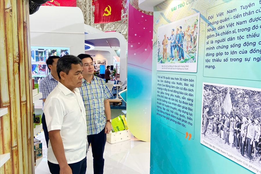 Bộ Dân tộc và Tôn giáo bảo đảm tiến độ, chất lượng gian hàng tại Triển lãm Thành tựu  kinh tế - xã hội đất nước
