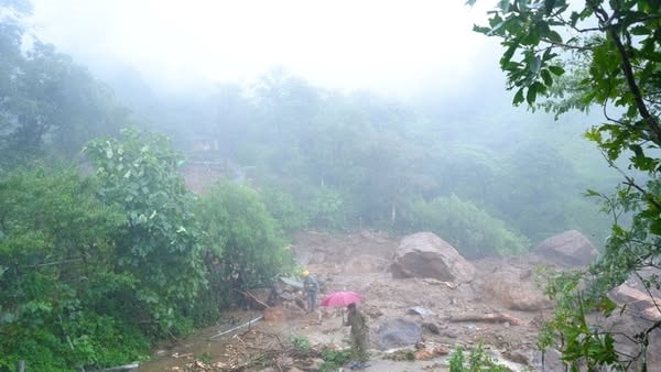 Mưa lũ làm 3 người tại xã Ngũ Chỉ Sơn thương vong