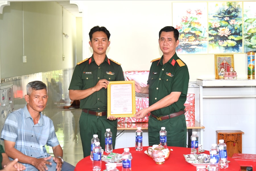 An Giang: Bàn giao 17 căn "Nhà đồng đội" dịp Quốc Khánh 2/9