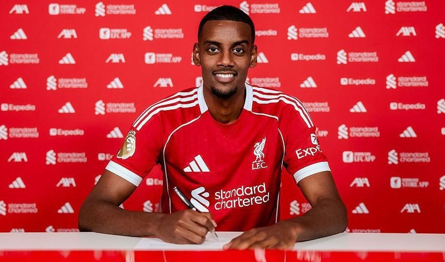 Top 10 thương vụ chuyển nhượng đắt giá nhất mùa Hè 2025: Kỷ lục mới thuộc về Liverpool