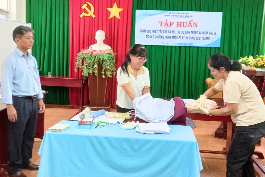 Đồng Nai: Nâng cao chất lượng chăm sóc mẹ và trẻ sơ sinh tại vùng đồng bào DTTS