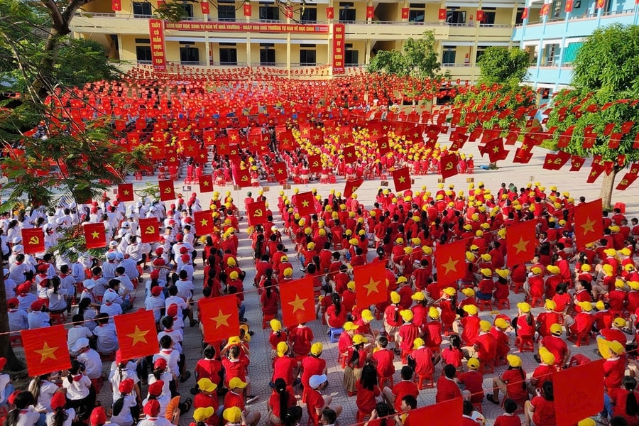 Thanh Hóa: Gần 900.000 học sinh nô nức bước vào năm học mới