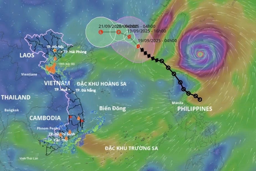 Cơn bão Ragasa rất mạnh hướng vào Biển Đông, có thể ảnh hưởng đến nước ta